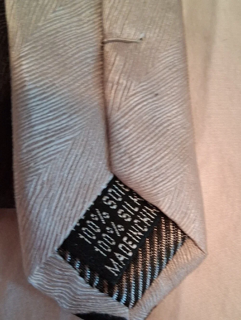 Bottielli Silver Textured Silk Tie - Men's Elegant Formal Accessory 100% Silk